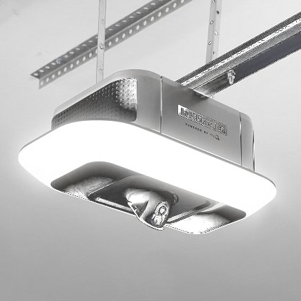 LiftMaster 6690L belt-drive opener with 360° swivel camera